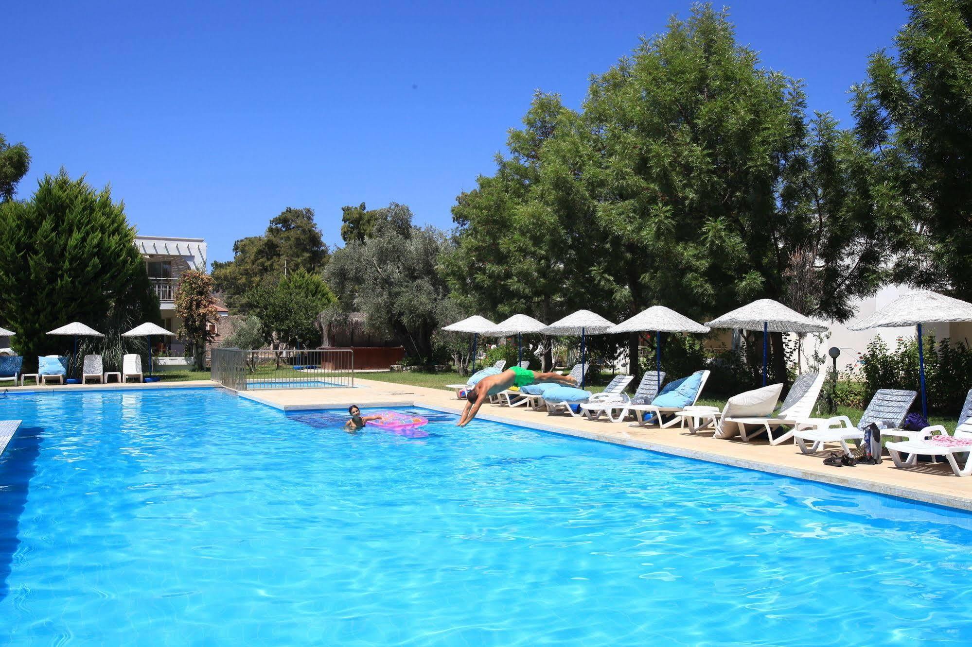 Muskebi Apart Otel Ortakent Zewnętrze zdjęcie
